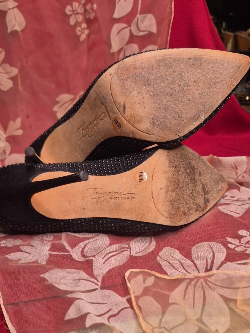 Imagine By Vince Camuto Sudded Pointed-Toe Women's Pumps in Black - Picture 10 of 11